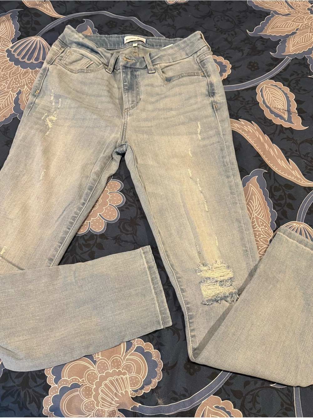 Studio Light Blue Skinny Jeans with Distressed Knees